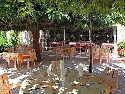 Hotel Logis Hotel Restaurant Le Pradinas